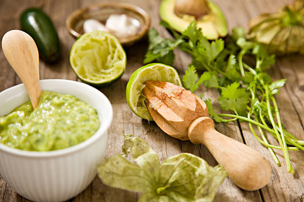 làm salsa verde - cilantro cream hình ảnh sẵn có, bức ảnh & hình ảnh trả phí bản quyền một lần