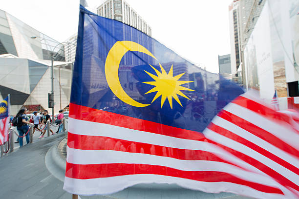 Malaysia Country Flag Picture Id620987086?K=6&Amp;M=620987086&Amp;S=612X612&Amp;W=0&Amp;H=1Ltlwumek 8M0X Hlkpv19Nsfs9Nwrw Nmr5E82 Ula=