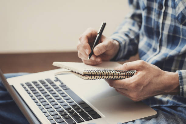 19,802 Journalist Writing Stock Photos, Pictures & Royalty-Free Images - iStock