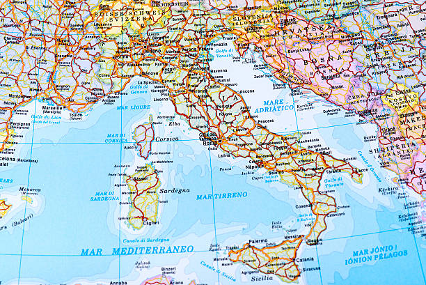 mappa di italia - napoli genoa foto e immagini stock