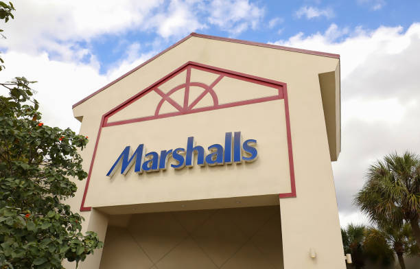 Marshall's Department Store Sunrise, Florida, USA - January 21, 2021:  Marshalls Department Store located at the Sawgrass Mills Mall. marshall photos stock pictures, royalty-free photos & images