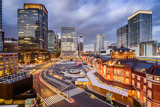 丸の内街東京の景観 - 東京駅 ストックフォトと画像