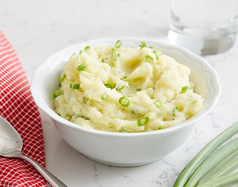 Mashed Potatoes Stock Photo - Download Image Now - iStock