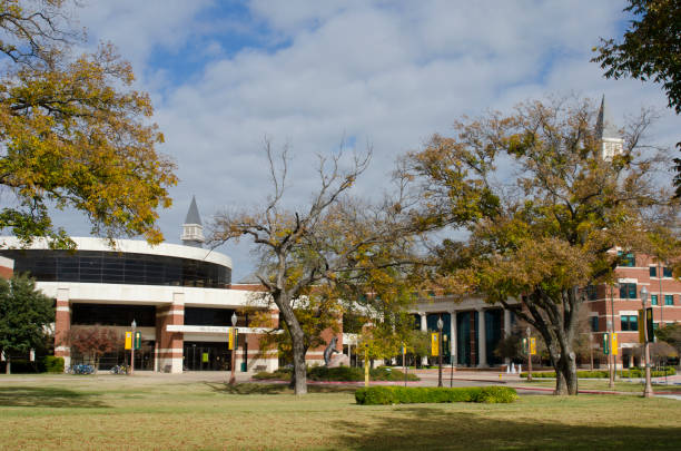 McLane Student Life Center at Baylor University Waco, United States - November 30, 2013: Baylor University, located in Waco, Texas, is home to approximately 15,000 students.  Its colors of green and gold are well known throughout the south.  Founded in 1845, the university has been in existence longer than Texas has been a state. baylor basketball stock pictures, royalty-free photos & images