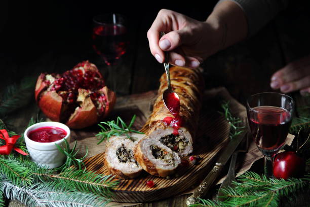 мясной рулет с брусничным соусом - pork pine bildbanksfoton och bilder