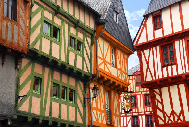 Medieval Vannes, France Colorful medieval houses in Vannes, Brittany, France half timbered stock pictures, royalty-free photos & images