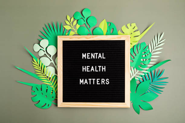 zdrowie psychiczne ma znaczenie motywacyjne cytat na tablicy list. inspiracja psykologiczna tekst - mental health zdjęcia i obrazy z banku zdjęć