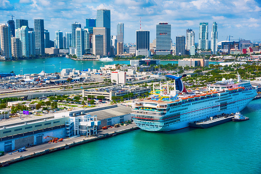 miami cruise ship terminal stock photo - download image
