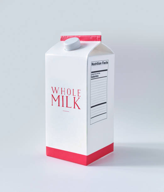caixa de caixa de caixa de leite em fundo branco - caixa de leite - fotografias e filmes do acervo