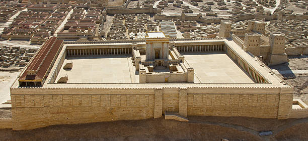 model of ancient jerusalem, view to the temple - synagogue stok fotoğraflar ve resimler