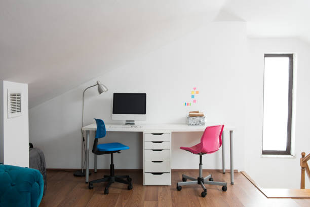 modern home interior office working room wooden table in laptop - home office bildbanksfoton och bilder