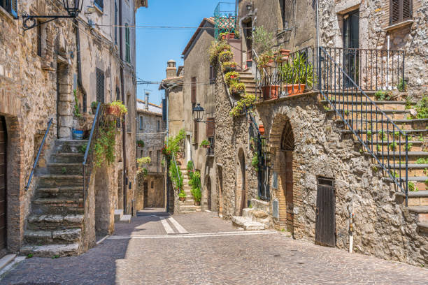 montecchio, bellissimo borgo in provincia di terni, umbria, italia. - perugia foto e immagini stock