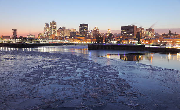 Montreal city and the St-Lawrence River on winter  buzbuzzer montreal city stock pictures, royalty-free photos & images