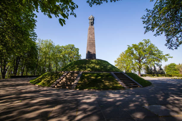 烏克蘭 kaniv 塔拉斯舍甫琴科紀念碑 - shevchenko 個照片及圖片檔