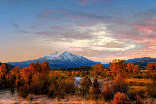 Mount Serbrus-Colorado-Fall Colors at sunrise Mount Serbrus-Colorado-Fall Colors at sunrise basalt stock pictures, royalty-free photos & images
