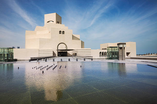 el museo de arte islámica - qatar fotografías e imágenes de stock