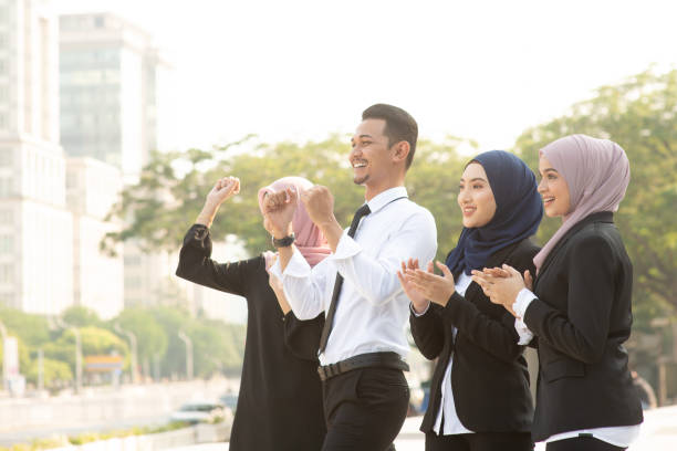 moslim zakenmensen - business malaysia stockfoto's en -beelden