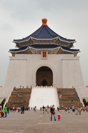 Landmark and tourist attraction erected in memory of Chiang Kai-shek, former President of the Republic of China. It is located in Zhongzheng District, Taipei, Taiwan.
