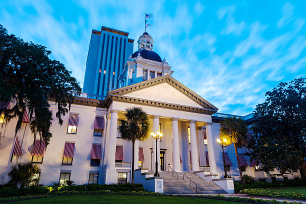 New And Old Florida State Capitol Buildings In Tallahassee The old and new Florida State Capitol buildings in downtown Tallahassee, Florida. florida us state photos stock pictures, royalty-free photos & images