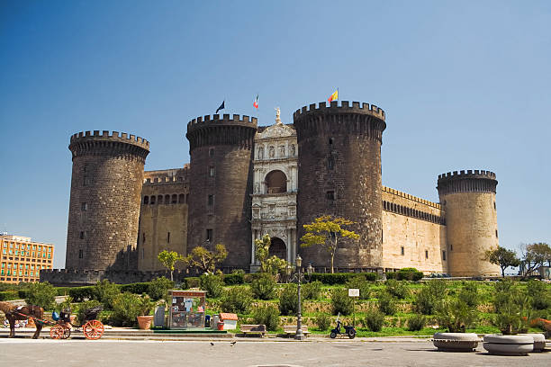 new castle - napoli 個照片及圖片檔