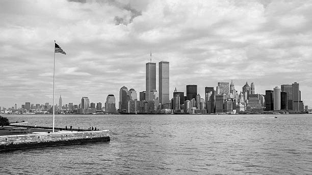 New York City Manhattan sykline from The Staten Island ferry in 1994. september 11 2001 attacks stock pictures, royalty-free photos & images