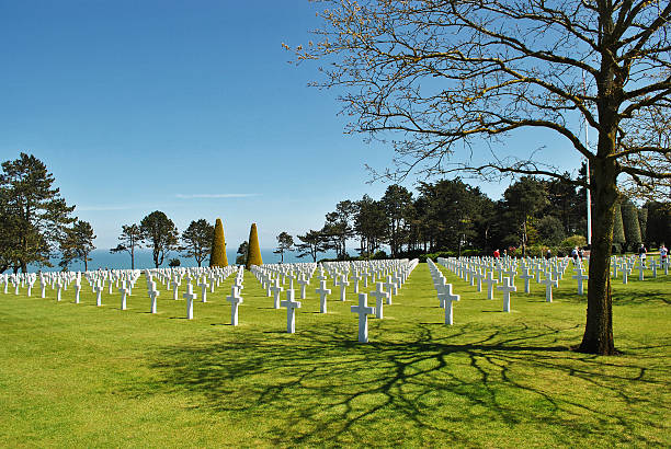 노르망디 칠레식 묘지, 군인기념 - colleville 뉴스 사진 이미지