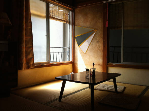 ノスタルジックな日本の古民家 - 和室 ストックフォトと画像