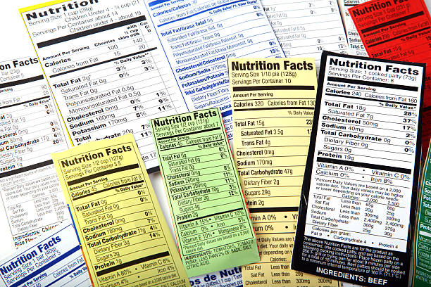 nutrition label giving information on good food choices. - ingrediënt stockfoto's en -beelden