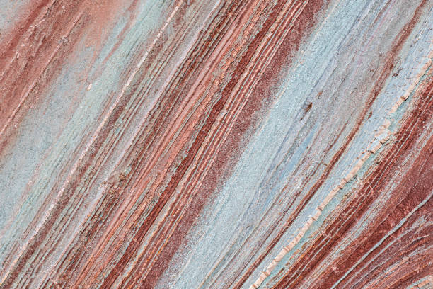 old sedimentary rocks texture background - layers of the earth imagens e fotografias de stock