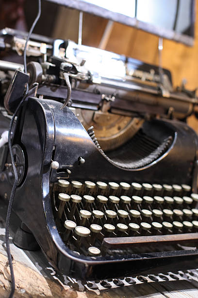 old black mechanical type writer