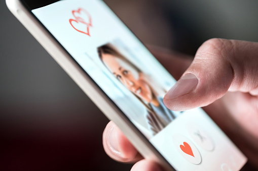 online dating smartphone