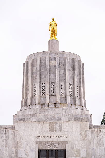 Oregon State Capitol Building  oregon state capitol stock pictures, royalty-free photos & images