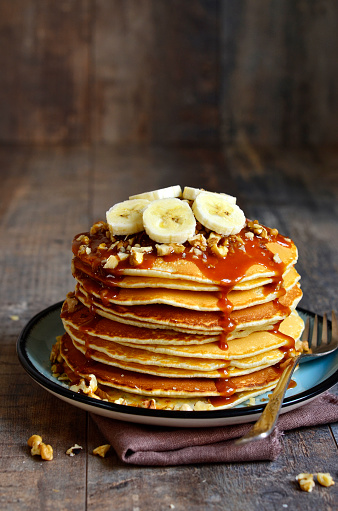 Pancakes With Bananawalnut And Caramel Stock Photo - Download Image Now ...