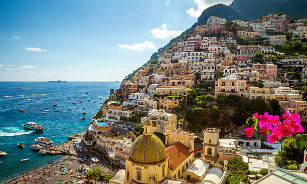 panorama of positano town, amalfi coast, italy - napoli stockfoto's en -beelden