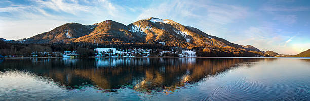 Panorama view on the Fuschlsee in the Salzkammergut, Austria, 20 Panorama view on the lake in Fuschl (Fuschlsee) and the surrounding landscape fuschl lake stock pictures, royalty-free photos & images
