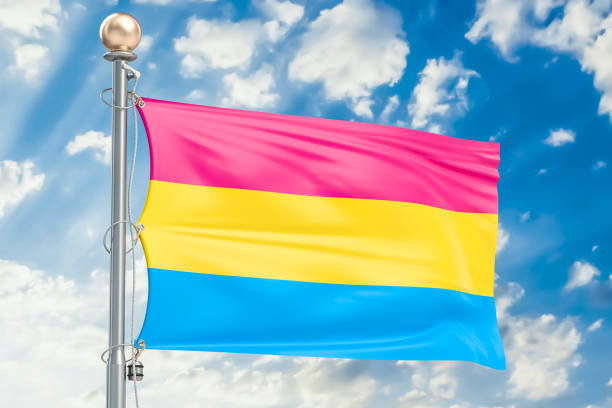 bandera de orgullo pansexuales ondeando en azul cielo nublado, 3d rendering - bandera pansexual fotografías e imágenes de stock