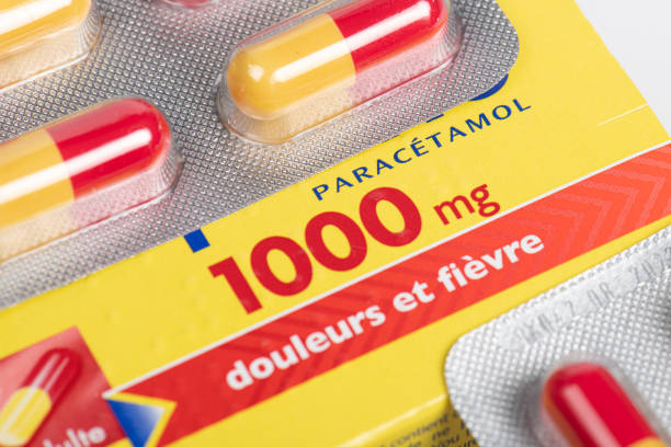 paracetamol pijn en koorts medicatie box - pijnstiller stockfoto's en -beelden