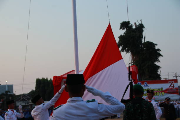 paskibraka, pengibar bendera indonesia saat hari kemerdekaan - paskibraka potret stok, foto, & gambar bebas royalti