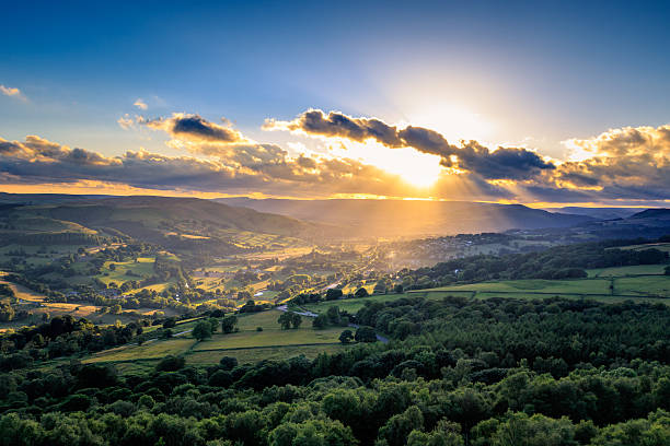 Peak District A beautiful sunset on the Peak District derbyshire stock pictures, royalty-free photos & images