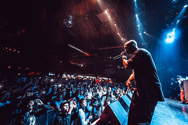 DMX peforming in Moscow, Russia Moscow, Russia - September 18, 2014: Earl Simmons aka DMX performing live at Glavclub in Moscow, Russia on 18th of September, 2014 dmx stock pictures, royalty-free photos & images