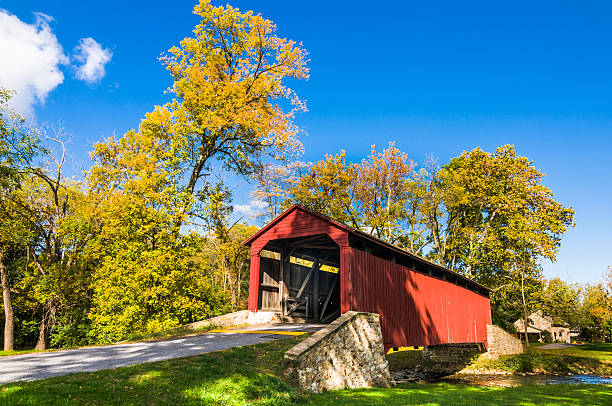 Poole Forge Covered Bridge Poole Forge Covered Bridge was built to cross the Conestoga River in Lancaster County, Pennsylvania covered bridge stock pictures, royalty-free photos & images