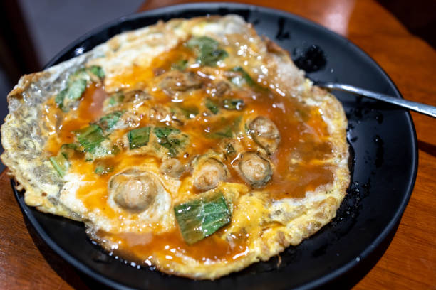 Popular Taiwanese Food - oyster omelette stock photo
