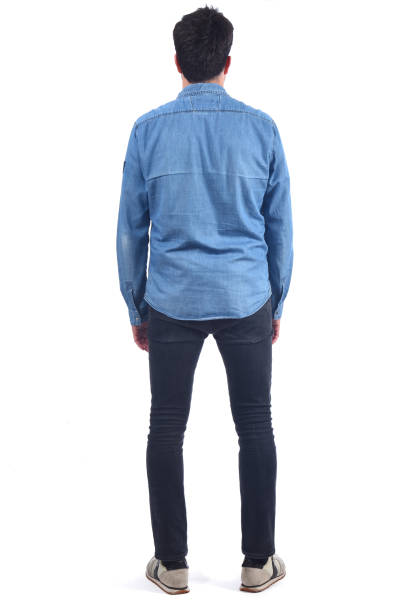 portrait d’un homme - chemise en jeans poche photos et images de collection