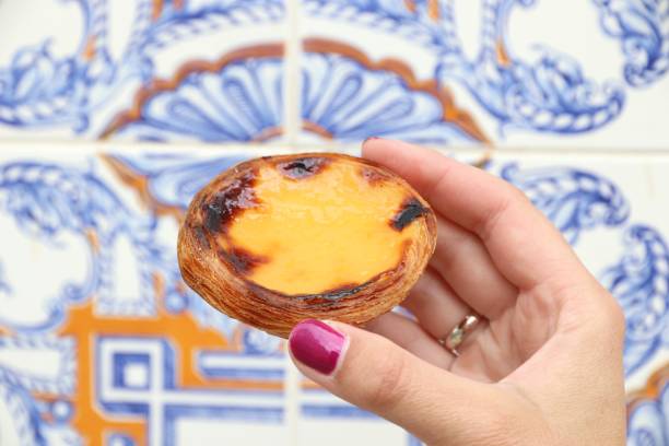portugese egg tart - pastel de nata imagens e fotografias de stock