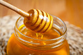 istock Pot of honey 183354852