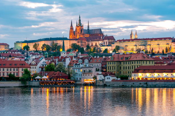 Prague Castle with St. Vitus Cathedral over Lesser town (Mala Strana) at sunset, Czech Republic Prague Castle with St. Vitus Cathedral over Lesser town (Mala Strana) at sunset, Czech Republic vltava river stock pictures, royalty-free photos & images