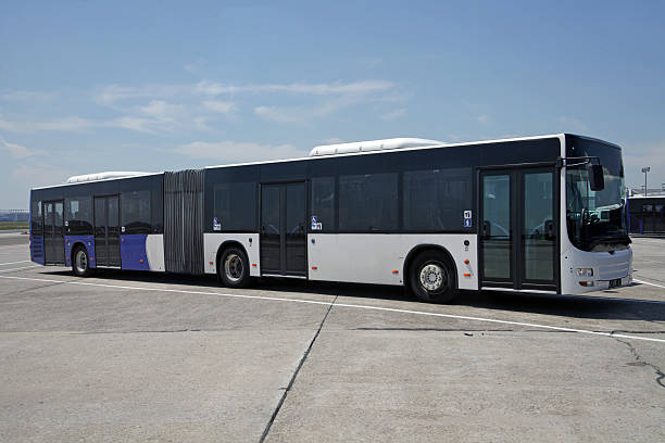 公共交通機関のバス - 連節バス 写真 ストックフォトと画像