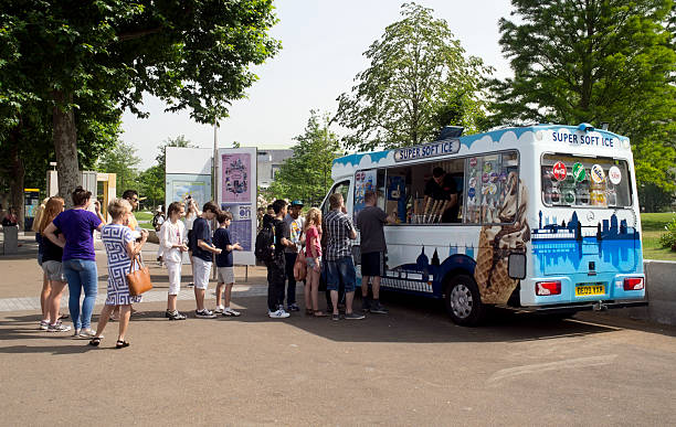 queuing for ice cream on london's south bank - south bank london stockfoto's en -beelden