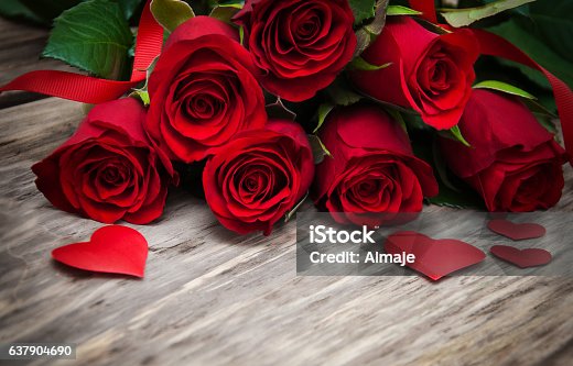 istock Red roses and hearts 637904690