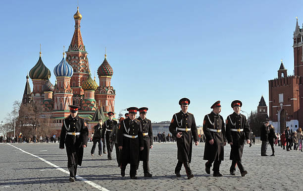 red square cadets - russian army stok fotoğraflar ve resimler
